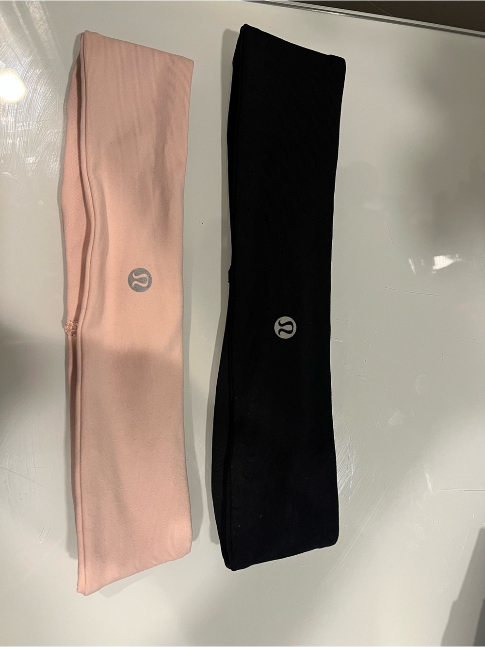 lululemon athletica women’s Headbands - Pink and Black